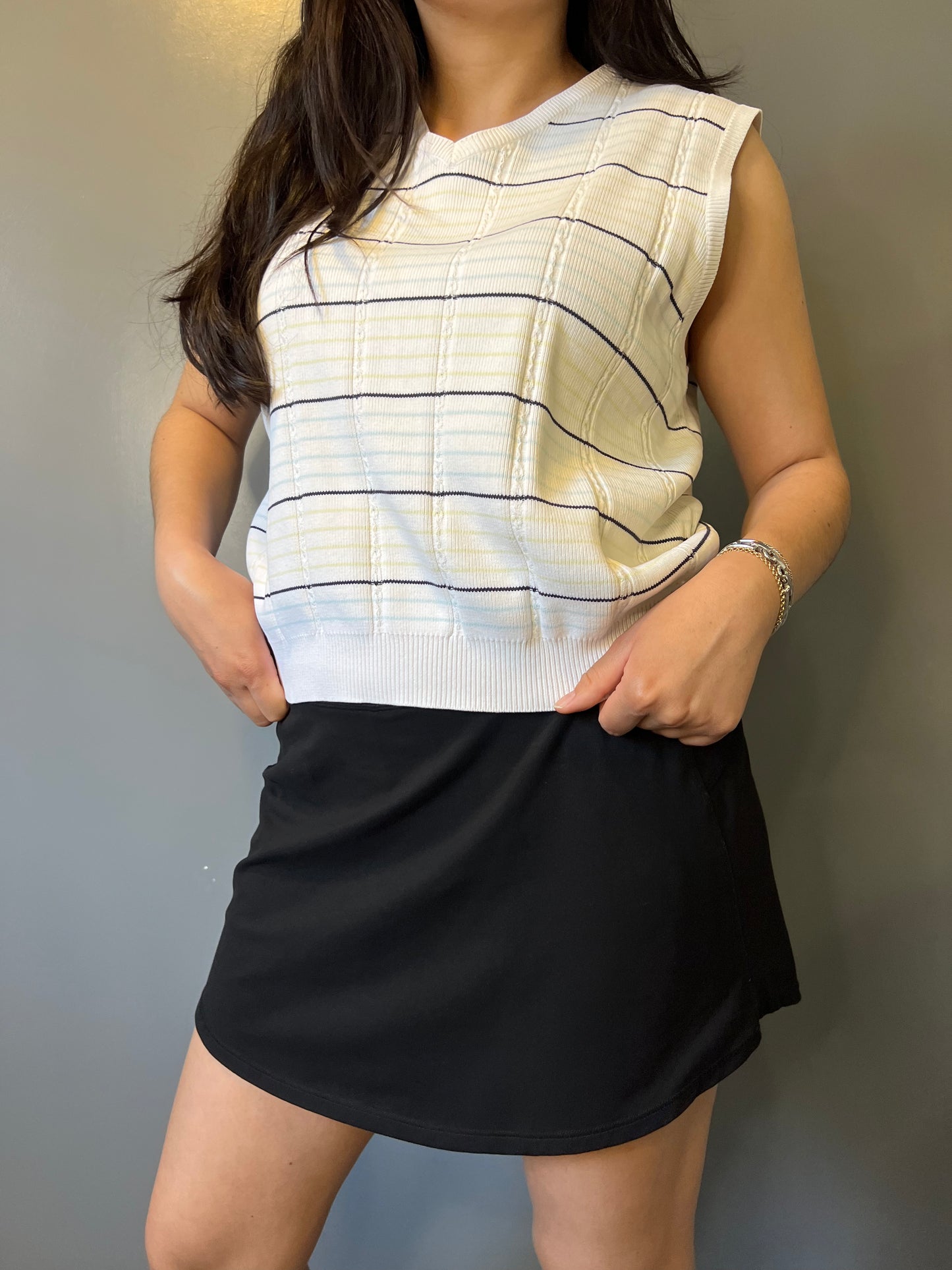 Izod Club Striped Knit Vest - S/M