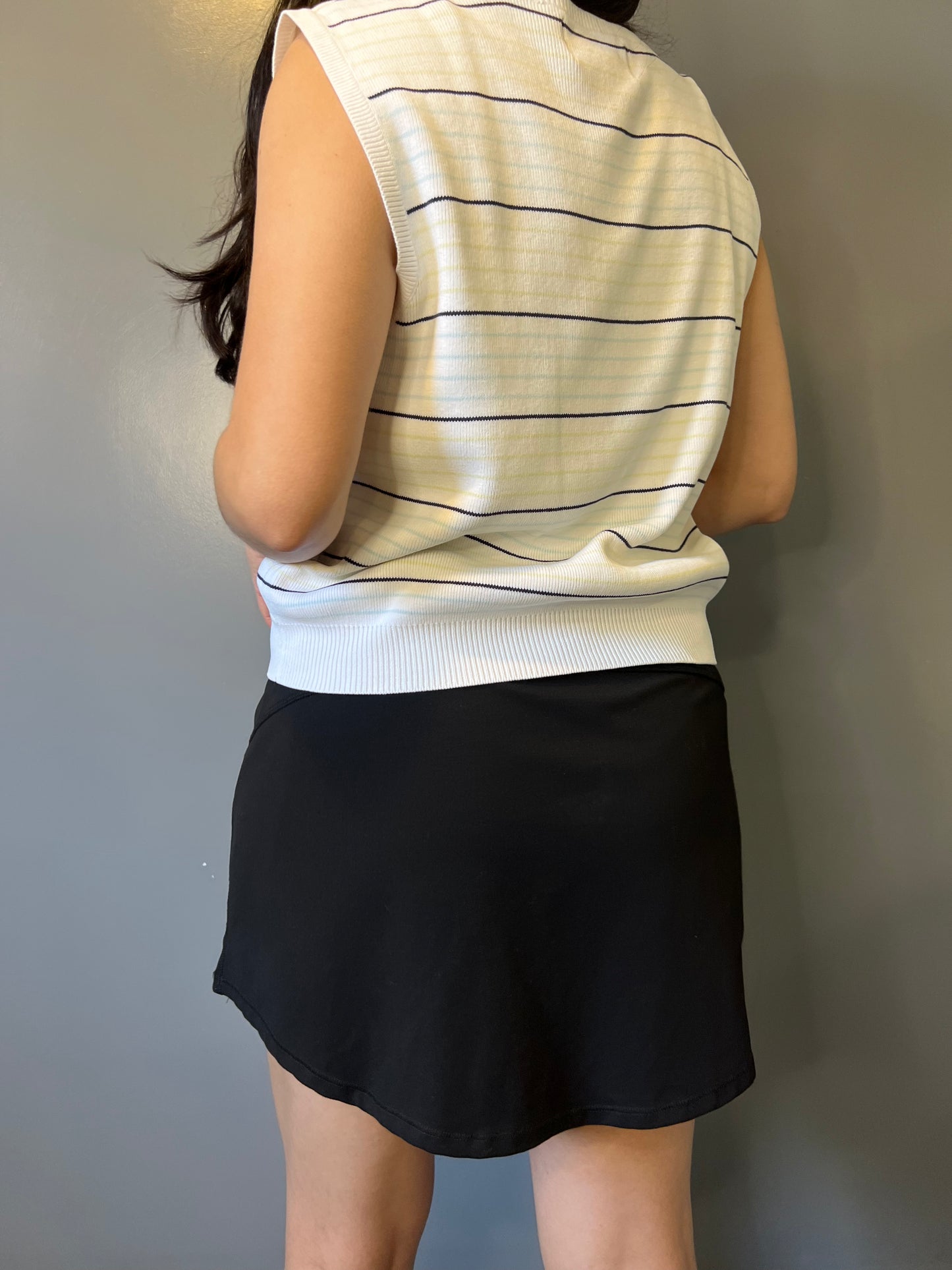 Izod Club Striped Knit Vest - S/M