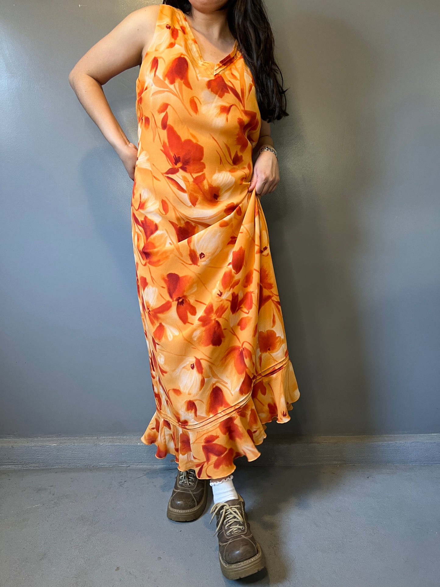 90's Floral Ruffle Dress - L