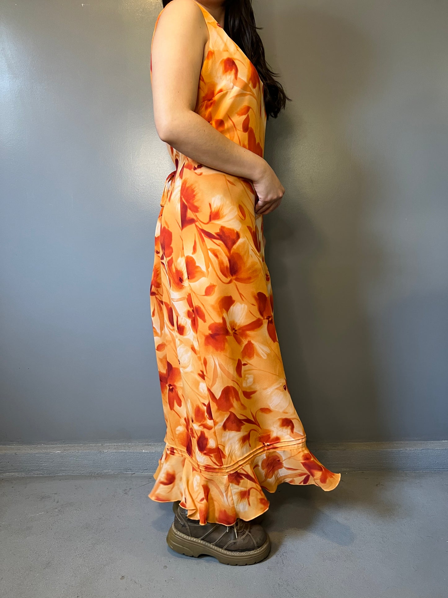 90's Floral Ruffle Dress - L