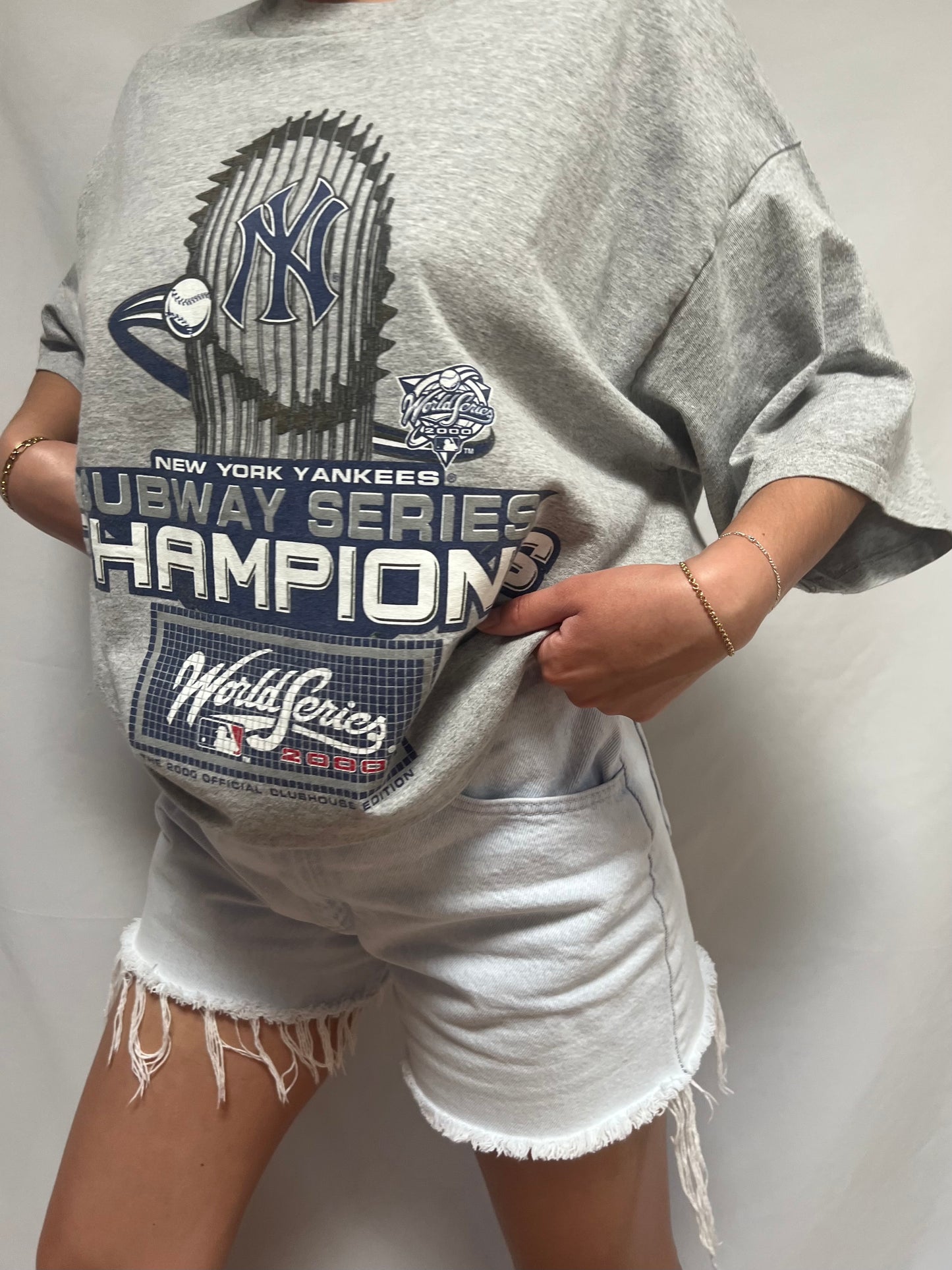 NY Yankees 2000 World Series Tee - L