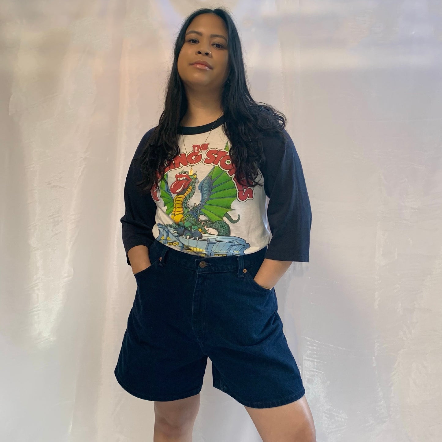 dark wash levis denim shorts
