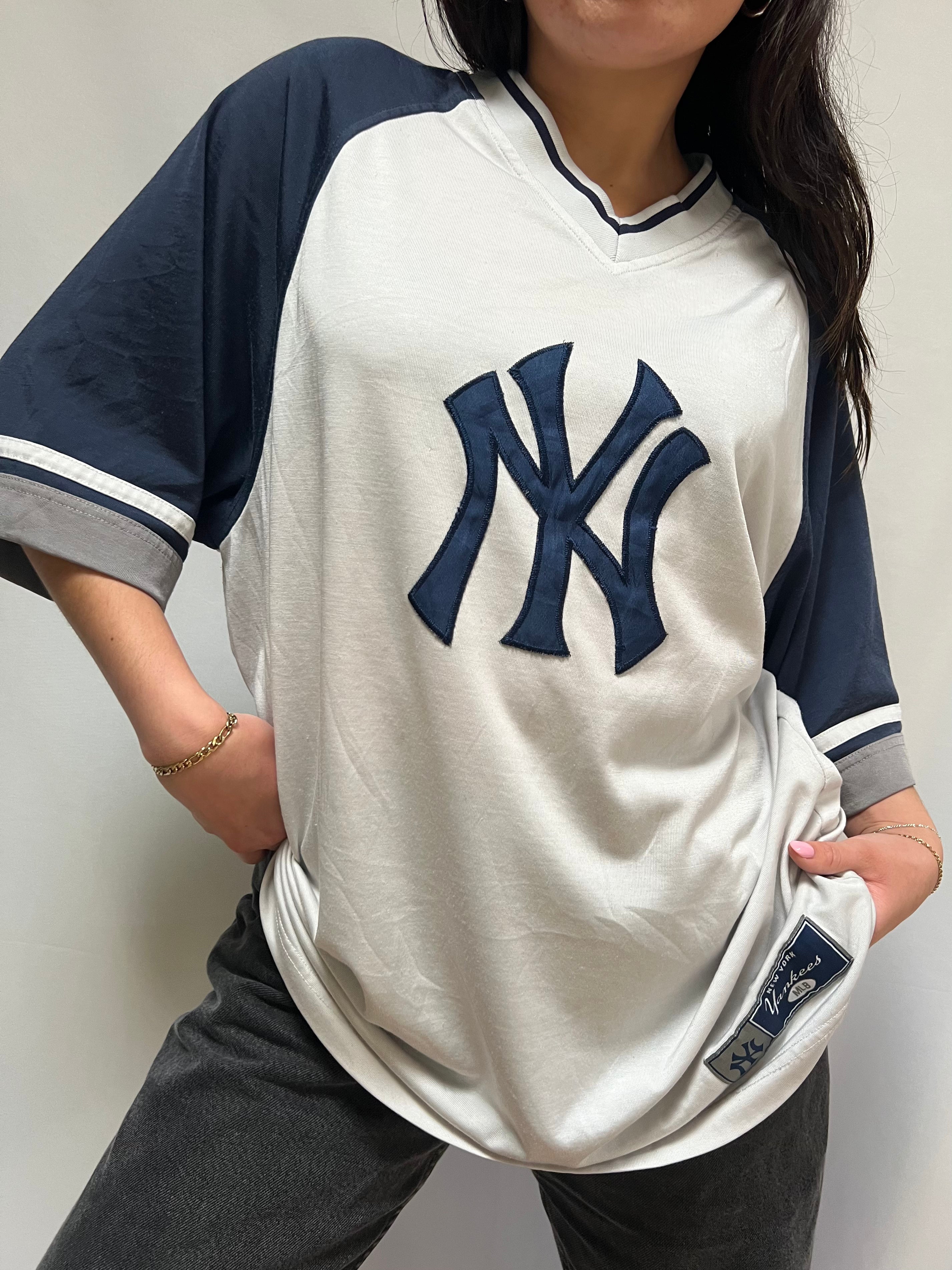 New York Yankees Jersey - L – JReyesFashion