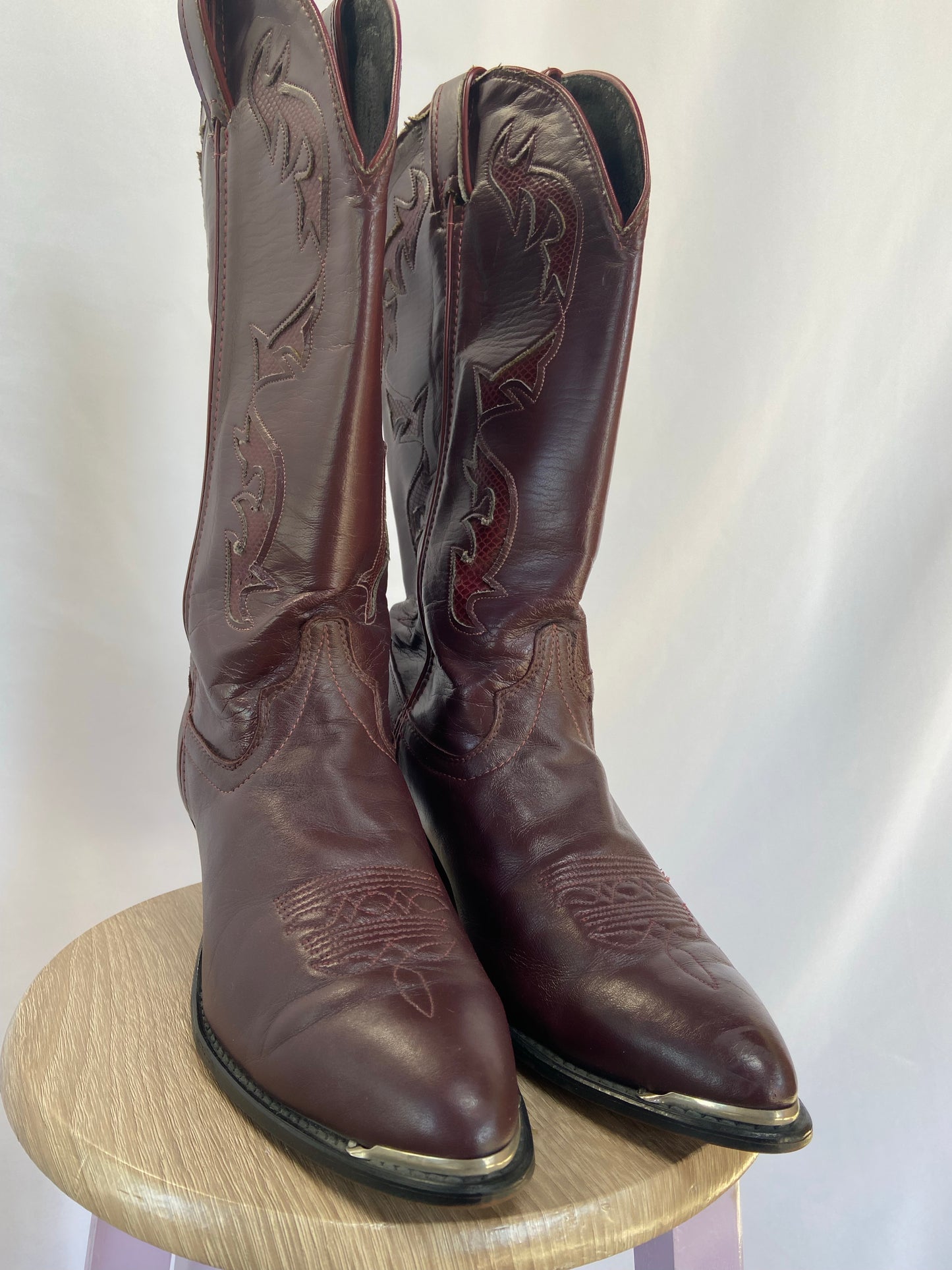 Burgundy Cowboy Boots - 8